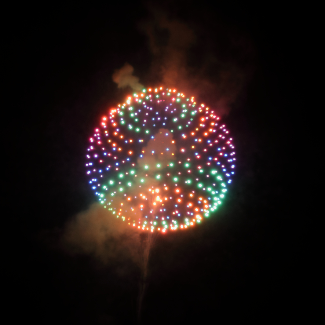 『モーショングラフィックス』 太陽堂田村煙火店(長野県茅野市)